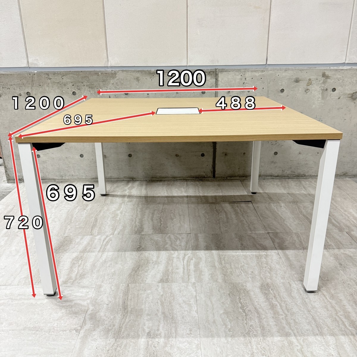 C04062 【未使用美品】 ITOKI イトーキ ActLink アクトリンク ミーティングテーブル 正方形 配線口 会議テーブル オフィス家具 美品 未使用（4/10）