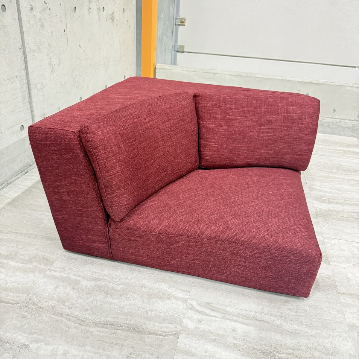 C04069 【直接引取可】 光製作所 HIKARI リーブル コーナーソファ RED レッド ローソファ 1人掛け 単品 布張り 美品（3/10）