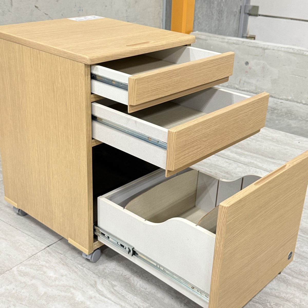 C04076 直接取引可 光製作所/ヒカリサンデスク ワゴン キャビネット 美品 展示 サイドテーブル 木製 収納 棚 チェスト 収納 机 北欧 モダン（7/10）