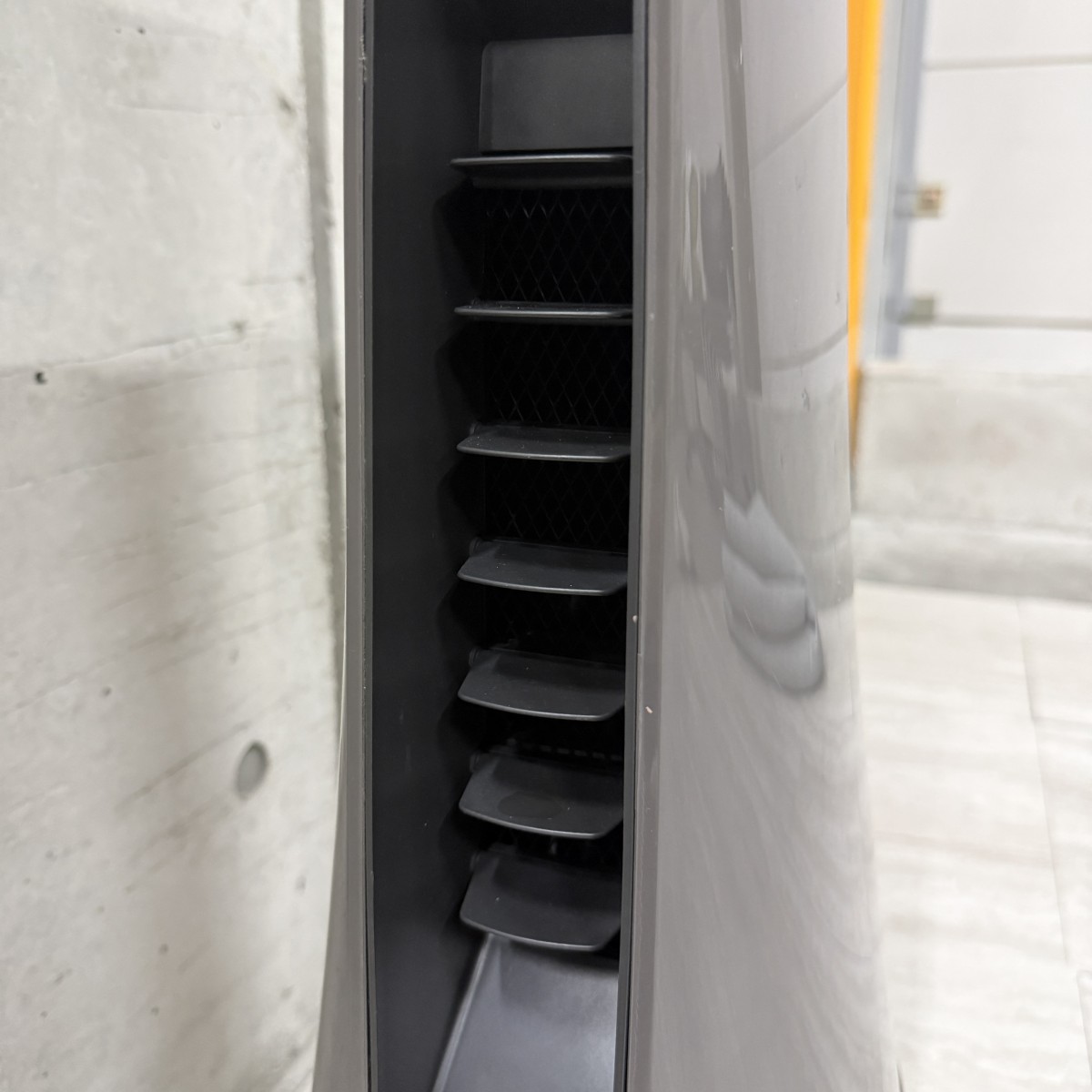 Z04150【直接引取可】SHARP シャープ PF-HTH1-T スリムイオンファン HOT&COOL プラズマクラスター 温風 冷風 リモコン付 2016年製（5/10）