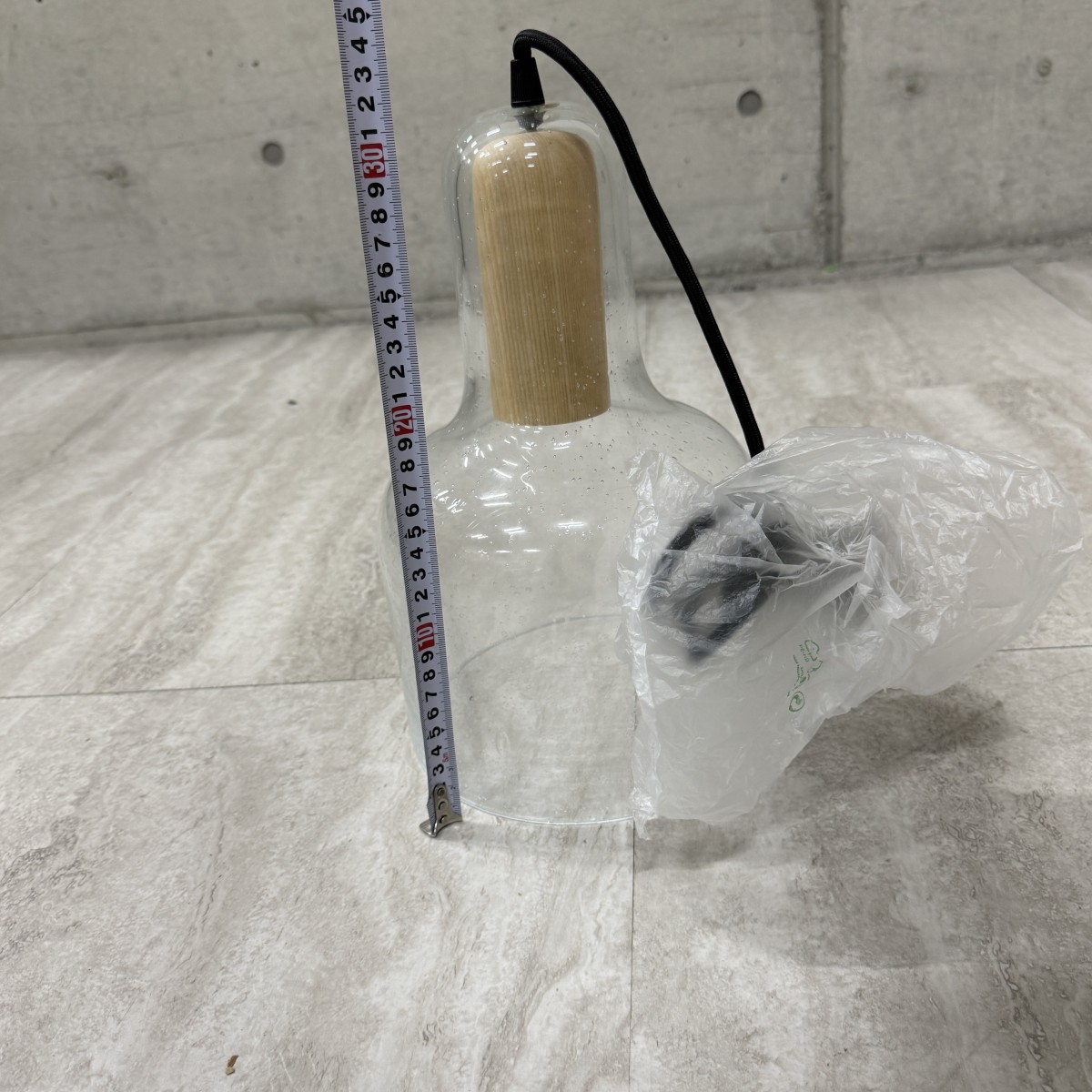 C04166 【直接引取可】 ELUX Crisbase LUV CB4064 ラヴ ペンダントライト 気泡ガラス 天然木 E26 北欧 照明 美品　未使用品（5/10）