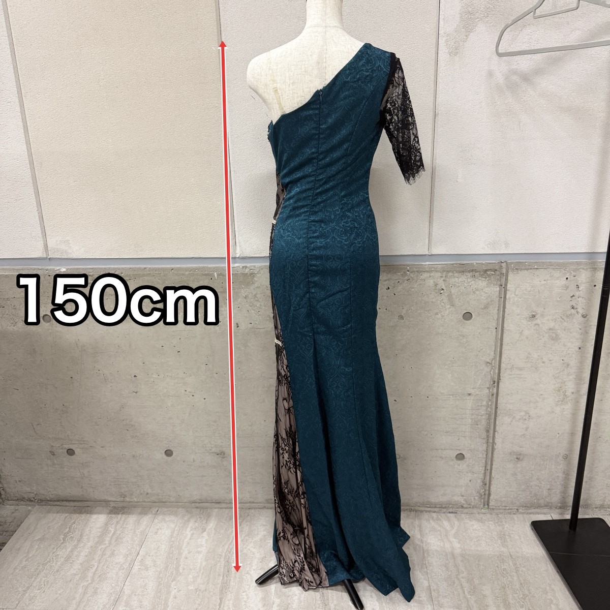 Z04214 【直接引取可】タグ付 51305 L キャバドレス ロング ブルーグリーン 黒 ワンショルダー レース ビジュー ナイトドレス（8/10）