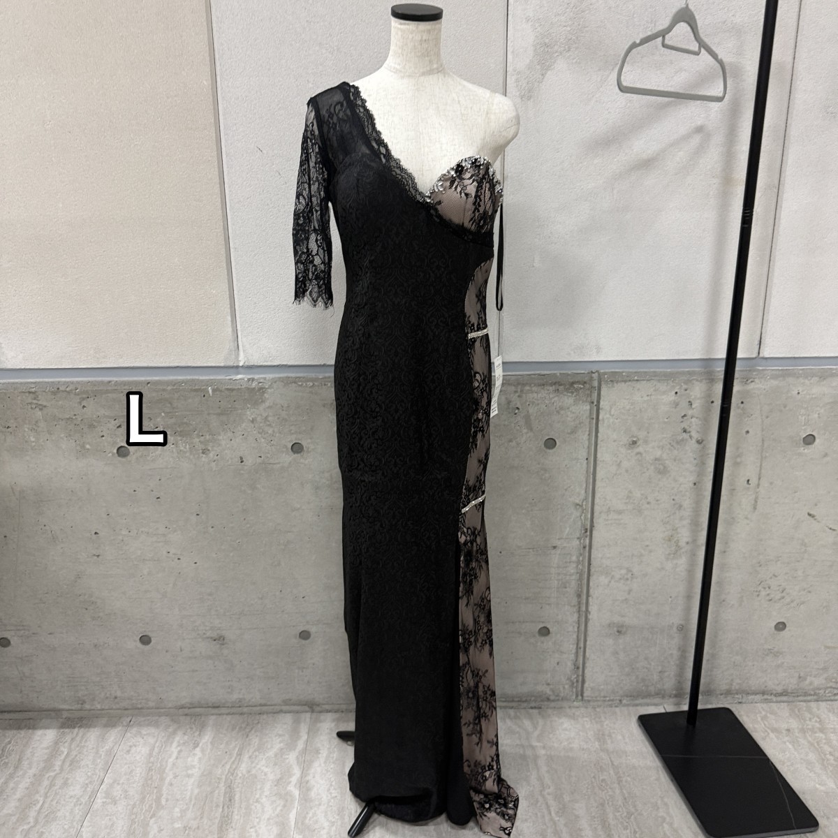 Z04220 【直接引取可】Luxe Style リュクススタイル 51305 L キャバドレス ロング ワンショルダー 総レース ブラック 黒 チョーカー付