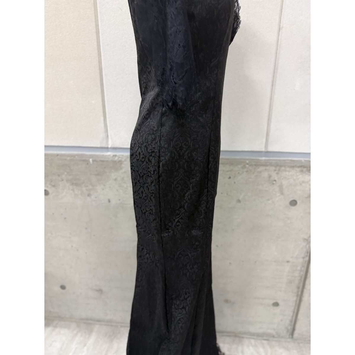 Z04220 【直接引取可】Luxe Style リュクススタイル 51305 L キャバドレス ロング ワンショルダー 総レース ブラック 黒 チョーカー付（5/10）