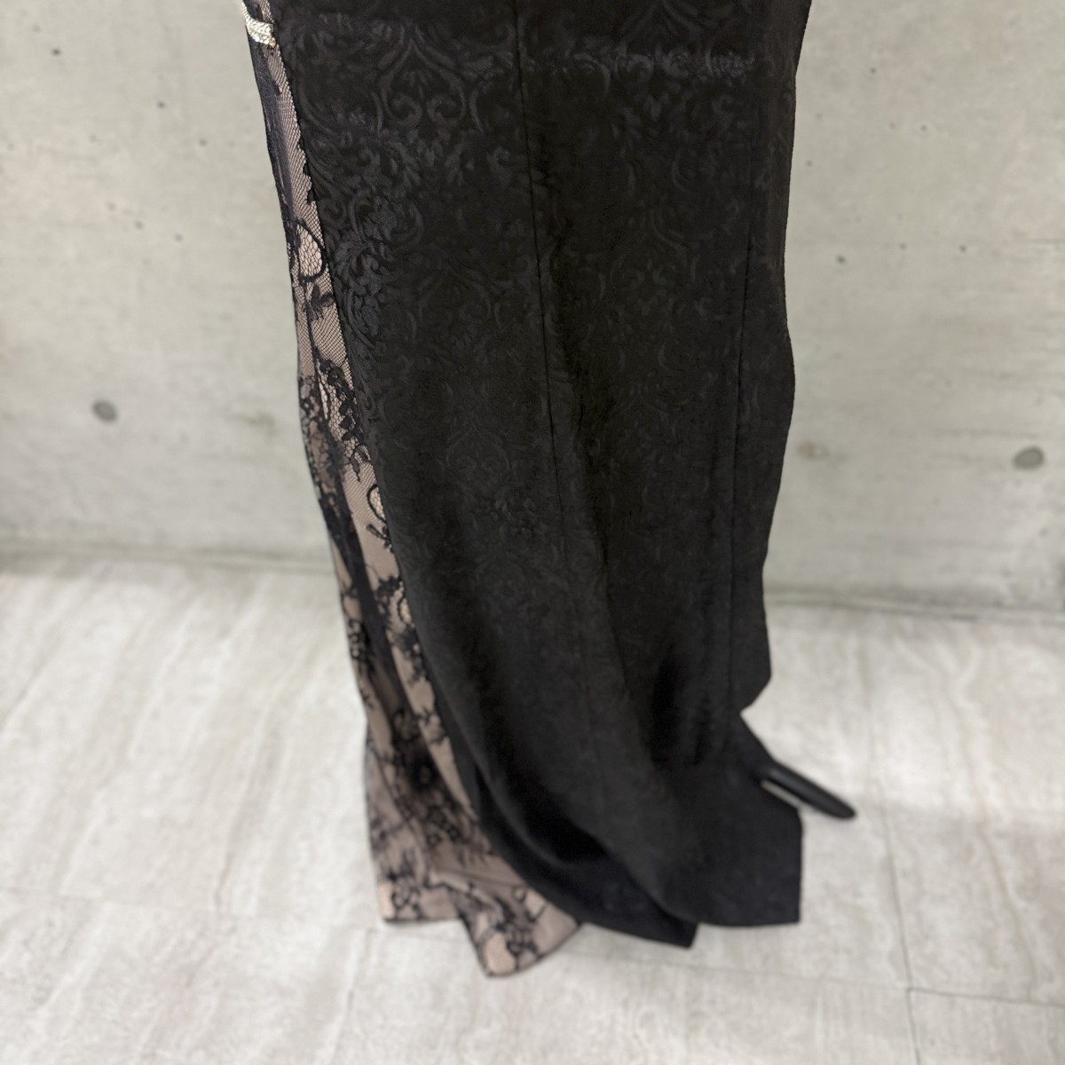 Z04221 【直接引取可】Luxe Style リュクススタイル 51305 XL キャバドレス ロング ワンショルダー 総レース ブラック 黒 チョーカー付（6/8）