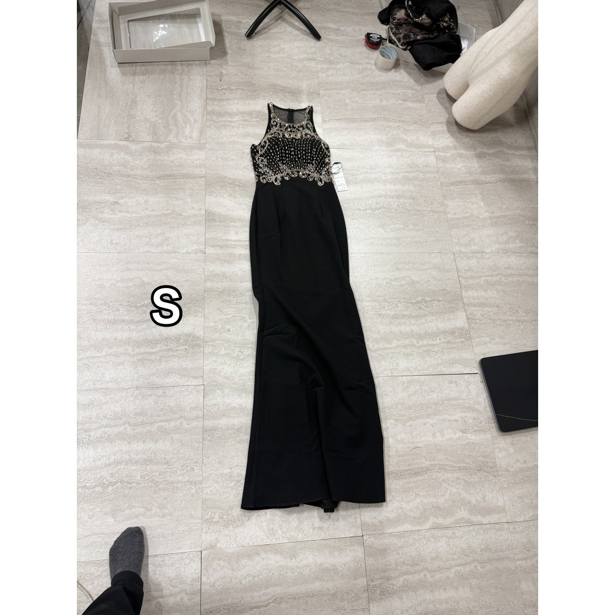Z04223【直接引取可】LuxeStyle リュクススタイル 19044 S キャバドレス ロングドレス マーメイド アメスリ シアー ビジュー刺繍 スリット