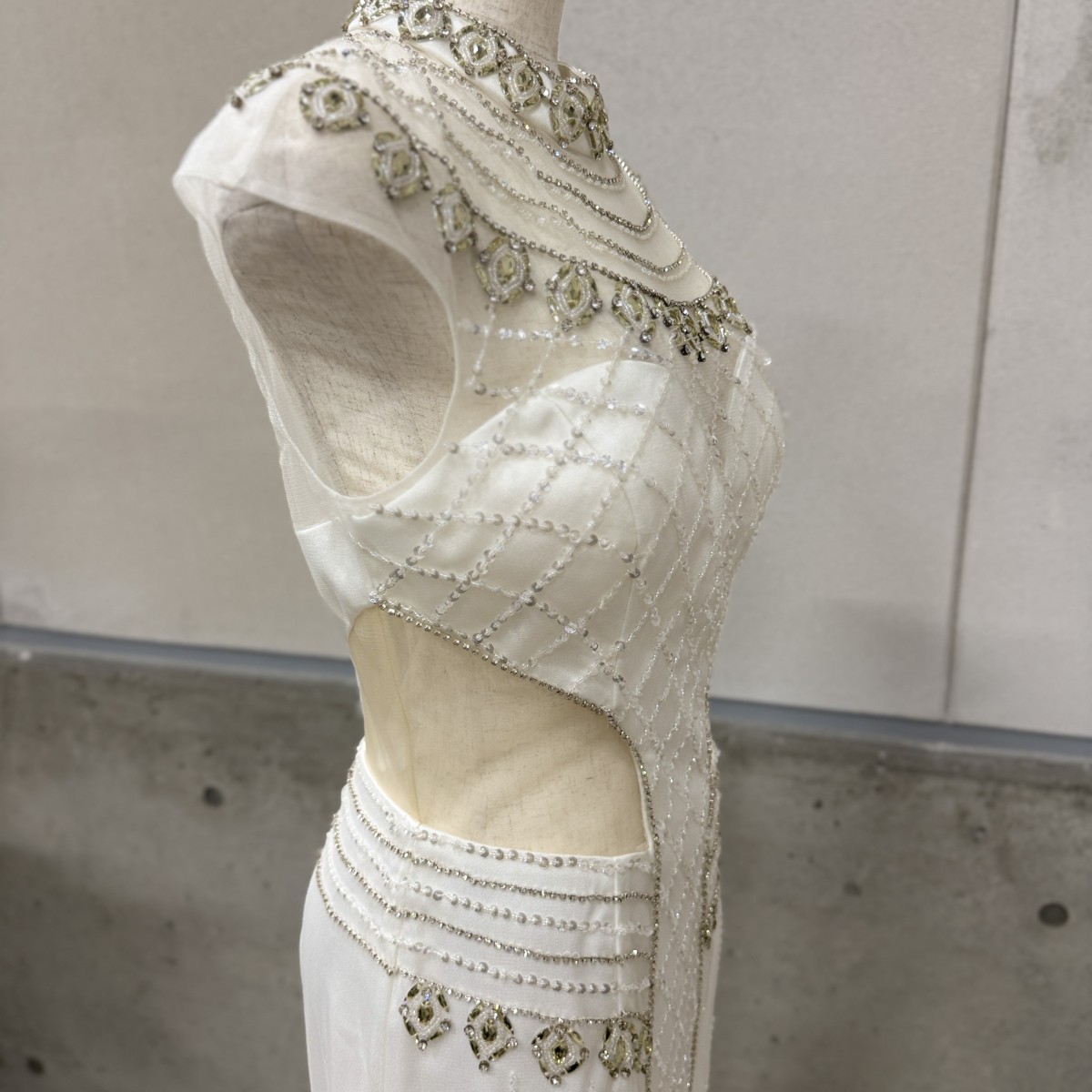 Z04231 【直接引取可】Luxe Style リュクススタイル 19011 L ホワイト ロングドレス キャバドレス スパンコール刺繍 シアーレース ビジュー（8/10）