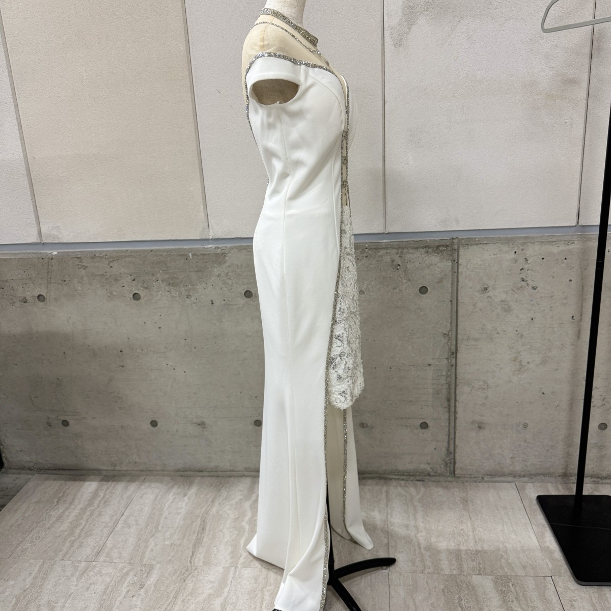 Z04232 【直接引取可】Luxe Style リュクススタイル 51801 XL 白 キャバドレス ショートinロング シアー ビジュー ハイネック 大きいサイズ（6/9）