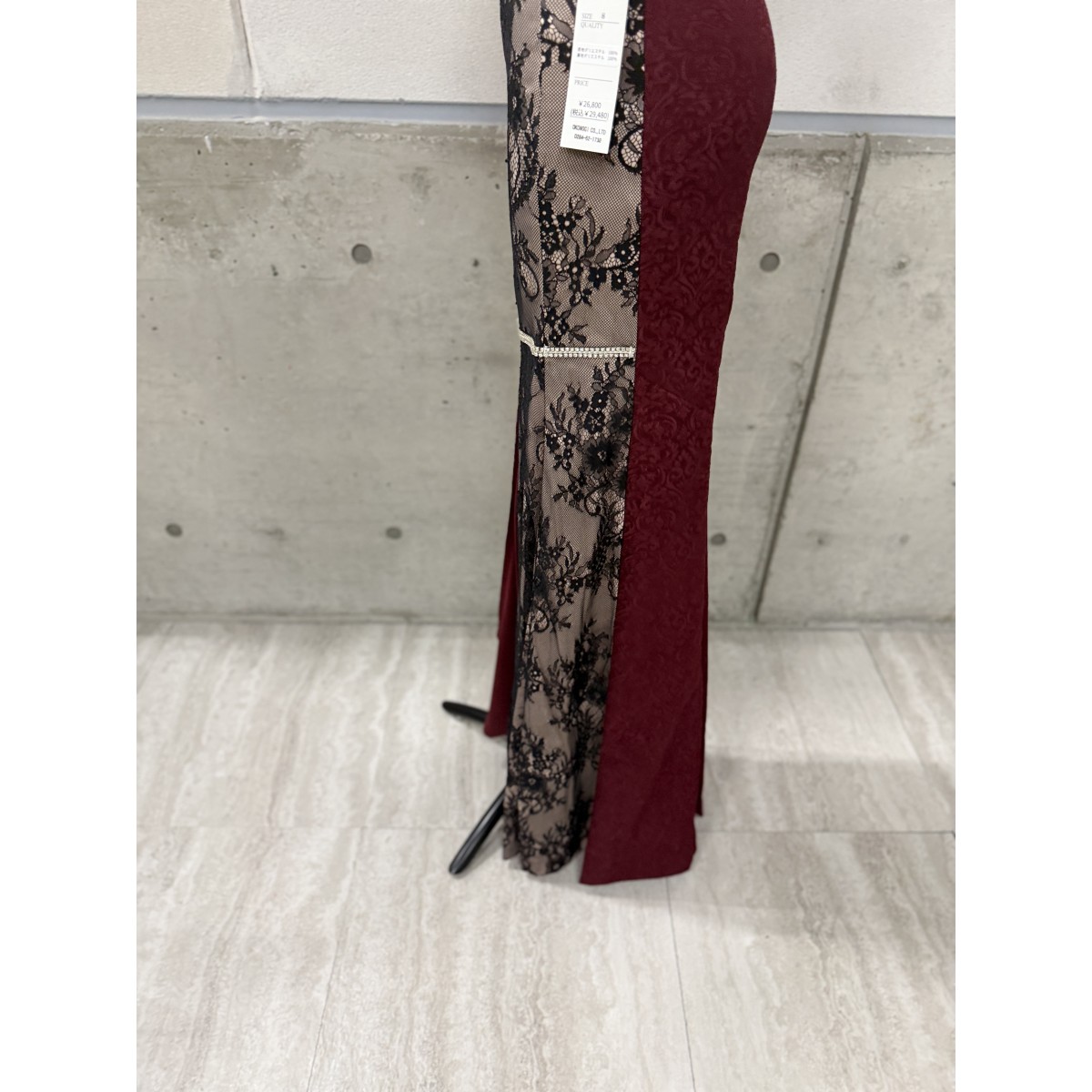 Z04236【直接引取可】LuxeStyle 51305 S ロングドレス ワインレッド ブラックレース ワンショルダー タイト キャバドレス ビジュー（7/9）