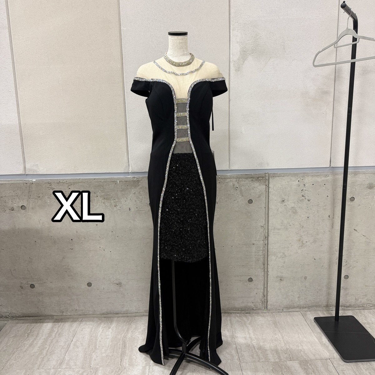 Z04238【直接引取可】LuxeStyle リュクススタイル 51801 ロングドレス XL 黒 ビジュー オフショル シースルー キャバドレス タグ付き