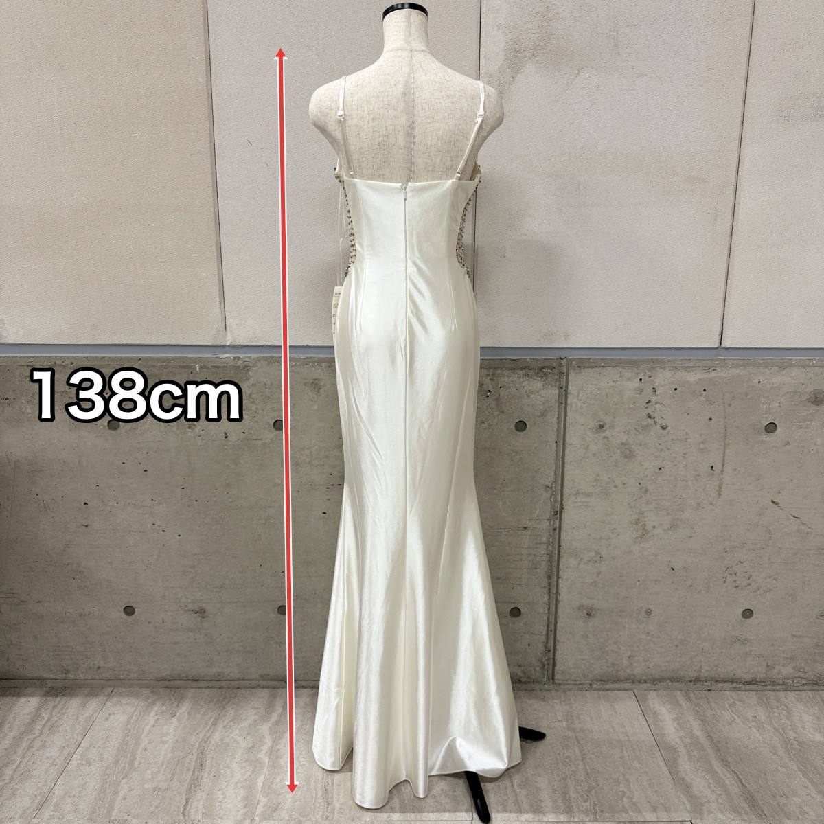 Z04263 【直接引取可】LuxeStyle リュクススタイル 19046 M キャバドレス ロングドレス アイボリー ビジュー サイドシアー タイト Vネック（5/10）